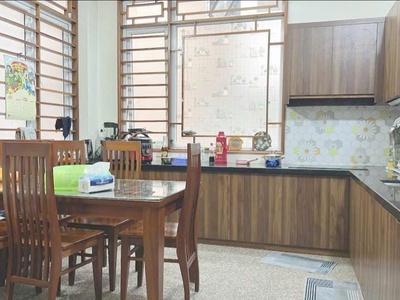 Bán nhà ngõ 189 nguyễn ngọc vũ - phường trung hoà 10m ra ô tô tránh - nhà gđ tự xây 1