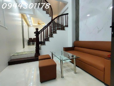 Chính chủ cho thuê nhà tại hai bà trưng, hà nội 0