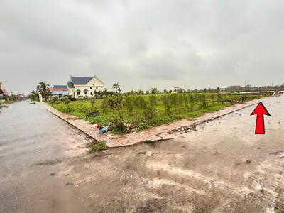 Bán lô đất trục vuông góc với biển giao phong 84m2 giá 1.x tỷ 1