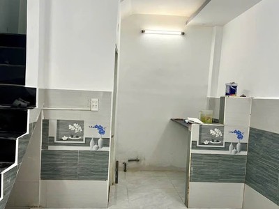 C55 bán nhà quận 7 đường số 42 trung tâm tân quy 2pn, 3wc giá siêu tốt 0