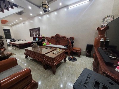 Nguyễn cao-lò đúc   60m , 5 tầng, lô góc siêu thoáng  nhỉnh 11 t. 0