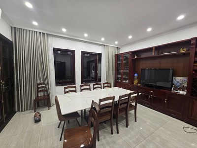 Hai mặt ô tô tránh trần quốc hoàn 120m 5t thang máy, nội thất vip, 46 tỷ 0