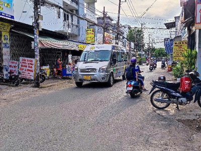 Bán mặt tiền kinh doanh đông hưng thuận 9 - quận 12- ngang 4m4 - 4 tầng btct- 90m2 - chỉ 5,95 tỷ 0