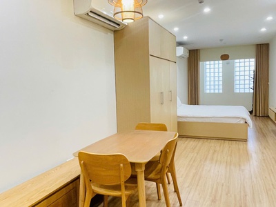 Cho thuê chdv 50m2 tại quảng an, tây hồ, hà nội, chỉ với 8 triệu 2