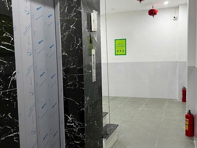 Bán tòa căn hộ dịch vụ cao cấp phố bùi xương trạch 6 tầng full nội thất dòng tiền 55tr/tháng 4