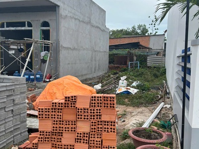 Rẻ không tưởng  850 triệu đất ont tân an - tx lagi đường 4m sổ riêng 4