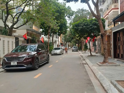 Bán gấp phân lô nguyễn văn huyên, ôtô tránh, kinh doanh, 2 thoáng, 56m nhỉnh 13tỷ 2