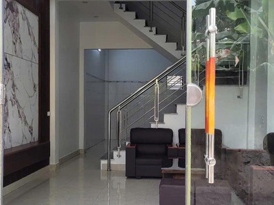 Bán nhà 3 tầng ngõ phố Tống Duy Tân, ph Ngọc Châu, TP HD, 48m2, mt 4m, 3 ngủ, 3 vs, 2.65 tỷ 0