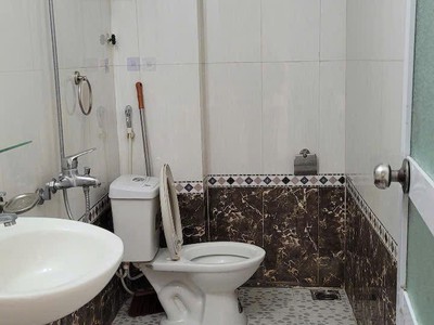 Bán nhà 3 tầng ngõ phố Tống Duy Tân, ph Ngọc Châu, TP HD, 48m2, mt 4m, 3 ngủ, 3 vs, 2.65 tỷ 6