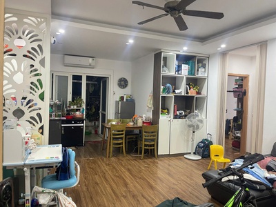 Chính chủ gửi bán căn hộ góc 76m, ban công hướng Nam, full nội thất tại KDT Thanh Hà Cienco 5 0