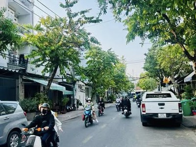 Mặt tiền kd đường 16m có lề - gần chợ tân hương - 78m 4 tầng chỉ 11.2 1