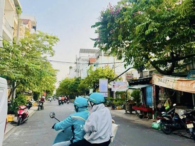 Mặt tiền kd đường 16m có lề - gần chợ tân hương - 78m 4 tầng chỉ 11.2 2