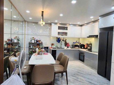 Nhà đẹp quang trung gò vấp 5 tầng 4pn 5wc hxh tránh khu vực an ninh yên tĩnh tiện ích bao quanh 3