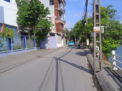 Bán nhà mặt hồ bồ đề long biên đường oto tránh kd ở sướng 172m, mặt tiền: 6m, 40 tỷ 0