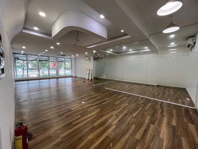 Cho thuê văn phòng quận 4 75m2 4
