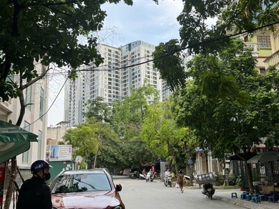 Bán nhà 61 lạc trung - siêu phẩm, dân xây tâm huyết - pl - vỉa hè - oto tránh - 90m2x4t, mt 8m - 0