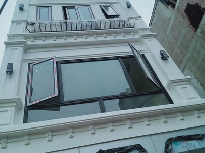 Bán nhà: tựu liệt, cách bến xe nước ngầm 1km. 50m2, 6 tầng, oto ngủ trong nhà. nhỉnh 8 đồng 0