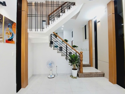 Siêu phẩm tây sơn tân quý tân phú gân chợ tân hương 41m2,3tầng nhỉnh 4tỷ 0