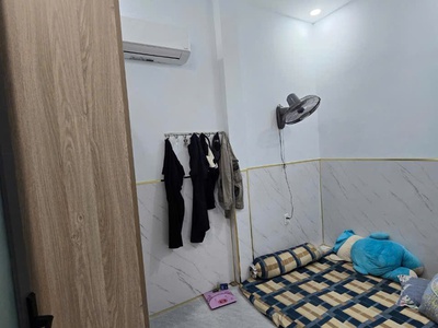 BỜ BAO TÂN THẮNG - Hẻm Xe Hơi - DTSD: 102M2 - 4PN - Sổ Vuông Đẹp Hoàn Công Đủ - Chỉ 5.2T 0