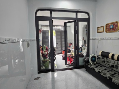 BỜ BAO TÂN THẮNG - Hẻm Xe Hơi - DTSD: 102M2 - 4PN - Sổ Vuông Đẹp Hoàn Công Đủ - Chỉ 5.2T 1