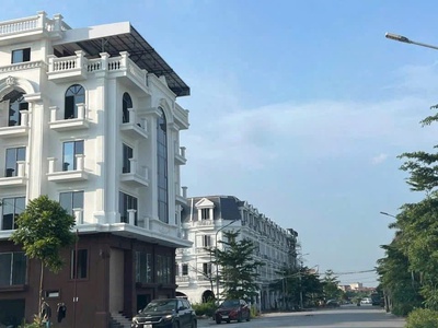 Bán nhà phân lô lai xá cạnh đại học thành đô 75m2 7 tầng thang máy 0