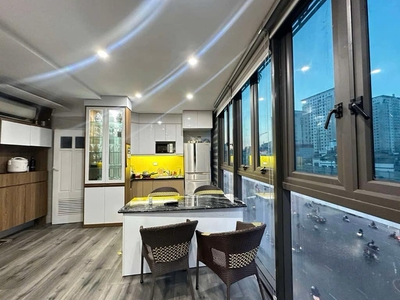 Mặt phố minh khai 7 tầng - thang máy - dòng tiền ổn định - kinh doanh sầm uất - vỉa hè 5m 4