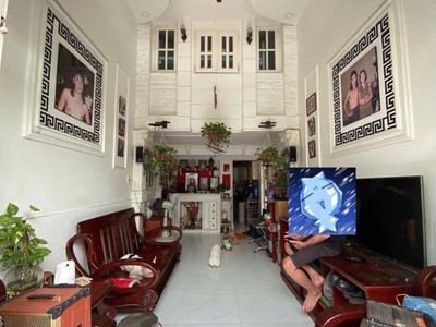 Bán nhà mặt tiền tùng thiện vương  p11q8  dt 50m2  3.7 x 14m  4 tầng, chỉ 6.5 tỷ 2