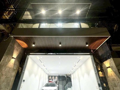 Bán nhà ngọc lâm   7 tầng thang máy   ngõ rộng ô tô tránh   kinh doanh đỉnh   gần phố cổ. 0