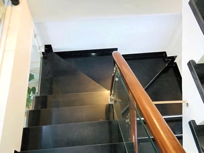 Siêu phẩm yên hoà - 1 nhà ra mặt phố - ngõ rộng 3.5m - ô tô đỗ cửa - không có căn thứ 2 - quá 4