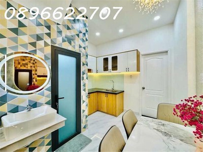 Nhà ngay nguyễn tri phương q10 - khu vip căn góc full nội thất - giá chỉ hơn 5 tỷ 1