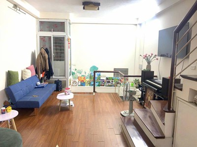 Chính chủ bán gấp nhà ngõ ô tô, k.doanh 144 quan nhân, thanh xuân. dt: 45m2, 5 tầng, mt 4,5 m. 11,3 2