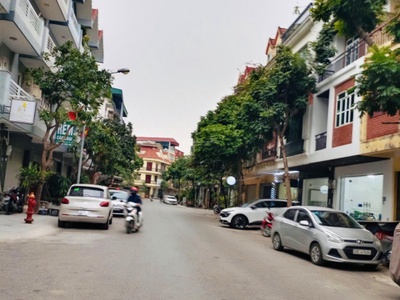 Gia đình bán trục chính nam la khê, 60m2, 4 tầng, full nội thất, ở ngay, chỉ 17 tỷ 0