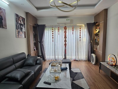 Chỉ 10 tỷ có nhà sd 52m2 6 tầng, vị trí vip dương quàng hàm  ở  nhà đẹp - ngõ thẳng, gần oto 0