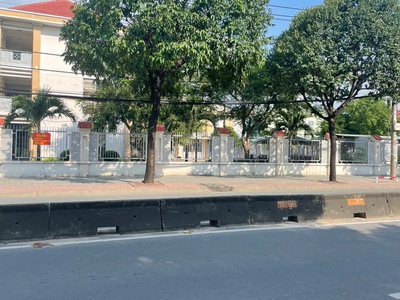 Bán đất mặt tiền 8x30m giá 19 tỷ đường lê thị riêng 0