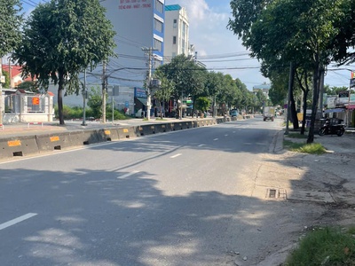 Bán đất mặt tiền 8x30m giá 19 tỷ đường lê thị riêng 1