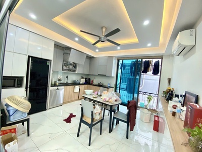 Bán nhà phân lô kim đồng, hoàng mai, 40 m2 , 5 tầng, mặt tiền 4,2 m, giá 13,5 tỷ, 0