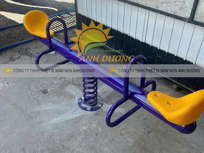 Bập bênh lò xo, bập bênh sắt , bập bênh ngoài trời giá rẻ 4