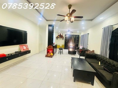 170m2 căn biệt thự linh đông - thủ đức-hxh - ngang 8m - mặt tiền phạm văn đồng tương lai 4