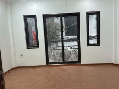 Nhà mới -ô tô đỗ cửa phúc lợi -long biên 30m2 x  5  tầng mặt tiền  4.5m, 5 tỷ. 0