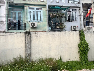 Chính chủ cần bán nhà bình chánh giá chỉ 1 tỷ 3 1