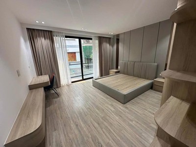 Bán nhà ngọc lâm-diện tích 85m-6 tầng-thang máy,nở hậu,ngõ thông-ôtô vào nhà,giá 21.xtỷ 1