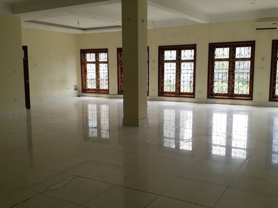 Cho thuê nhà 170m2 x 4 tầng phân lô tố hữu, vạn phúc, hà đông 0