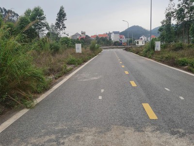 Bán đất đấu giá cẩm lý, lục nam, bắc giang. 90m2- mt 5m. giá 1,3 tỷ 1
