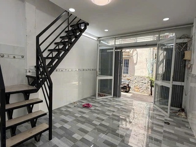 Bán gấp nhà giá mềm nhất quận phú nhuận - nhiêu tứ - dt:21m - 3.5x6 - 1 trệt - 1 lầu - 2 pn- giá 2