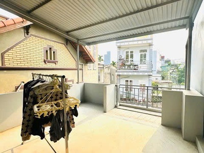 Nhà đẹp ngõ rộng thượng thanh 71m2,3 tầng mặt tiền 4m, 8.8 tỷ long biên. 2