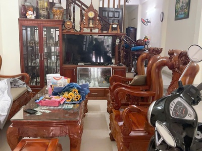 Bán nhà 3 tầng, tặng nội thất gỗ,100m2, đường 7m5 cạnh đh duy tân, liên chiểu, chỉ 4.75 tỷ 0