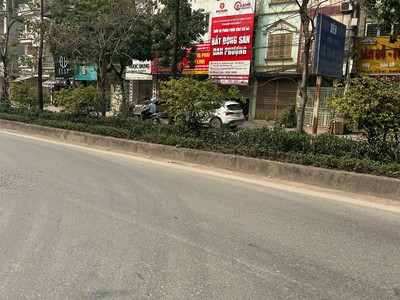 Chính chủ muốn bán nhanh mảnh đất mặt chợ quốc lộ 32 - phùng ô tô tránh - diện tích 44m - mặt tiền 4