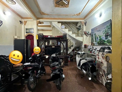 Bán gấp nhà quận bình tân: giảm giá 100 tr -đường nguyễn triều luật :giá mới 3 tỷ 850- dt:45m- 5x9m 1