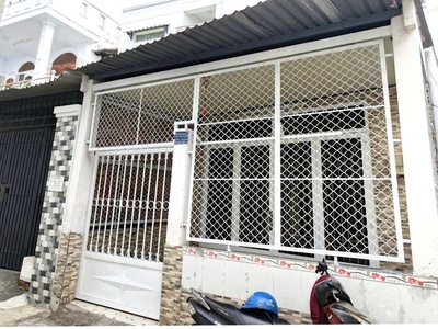 Nhà nhỏ giá rẻ dể mua, bình trưng tây, quận2, dt 30m2 chỉ 2 ty hơn. 1