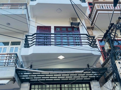 Bán nhà 3 tầng mặt phố Đoàn Thị Điểm, ph Quang Trung, TP HD, 39m2, mt 3.7m, 3 ngủ, 2 vs 0
